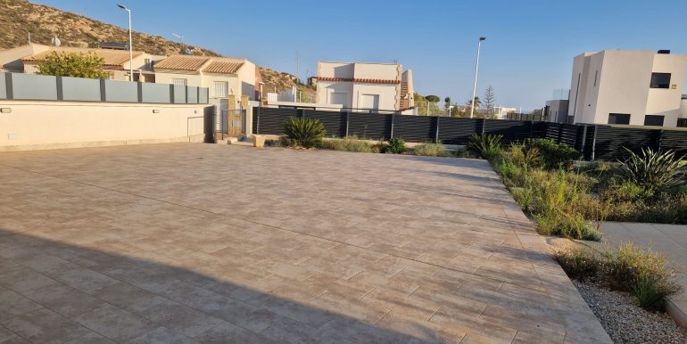 4619b167-cb36-4fda-8624-88ea2a496707